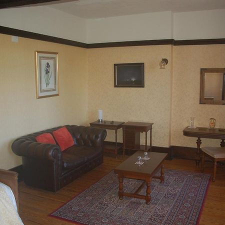 Neuvicq-Montguyon Le Logis Des Quatre Puits Bed & Breakfast エクステリア 写真