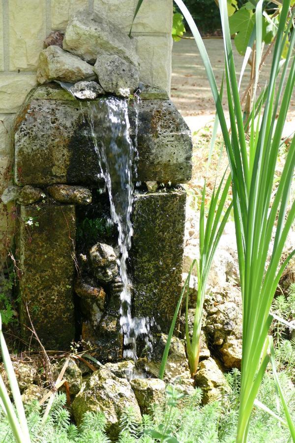 Neuvicq-Montguyon Le Logis Des Quatre Puits Bed & Breakfast エクステリア 写真