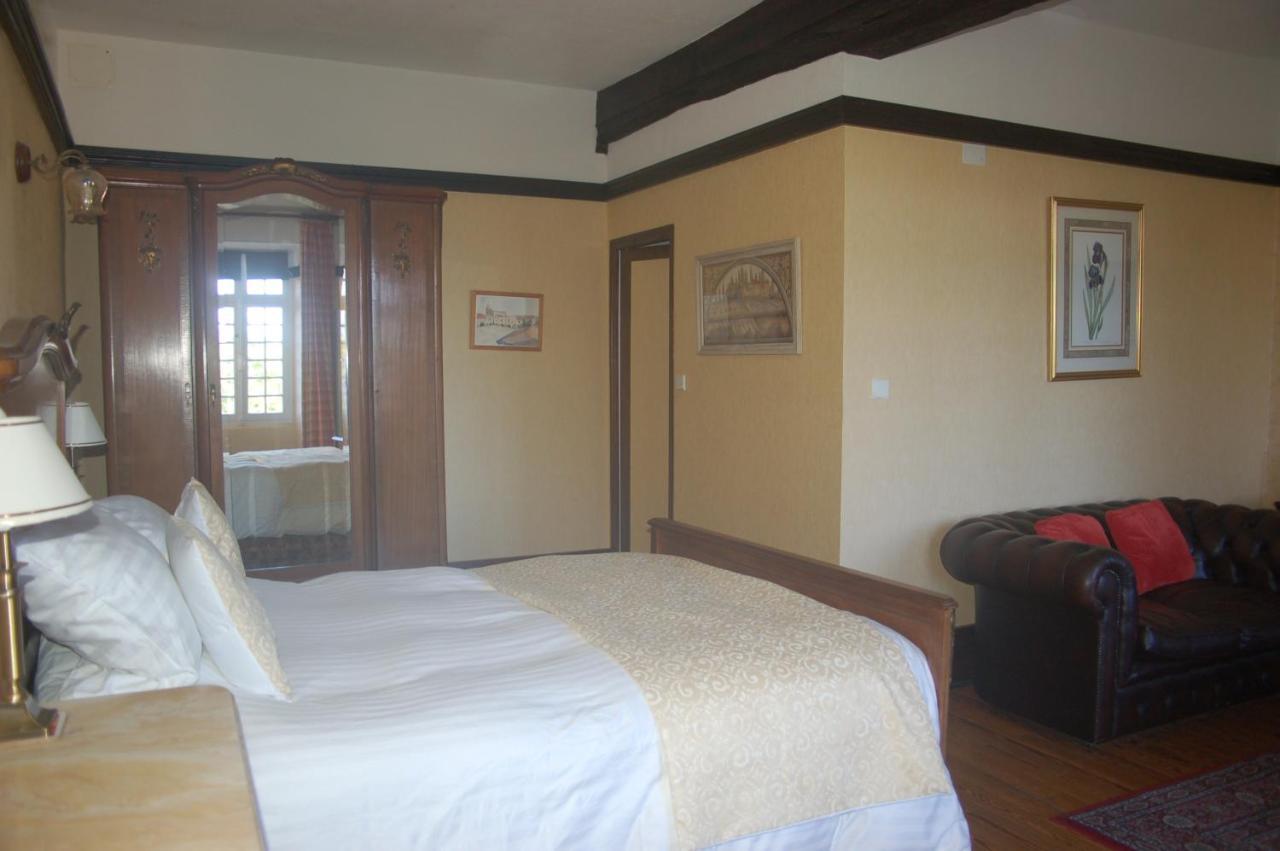 Neuvicq-Montguyon Le Logis Des Quatre Puits Bed & Breakfast エクステリア 写真